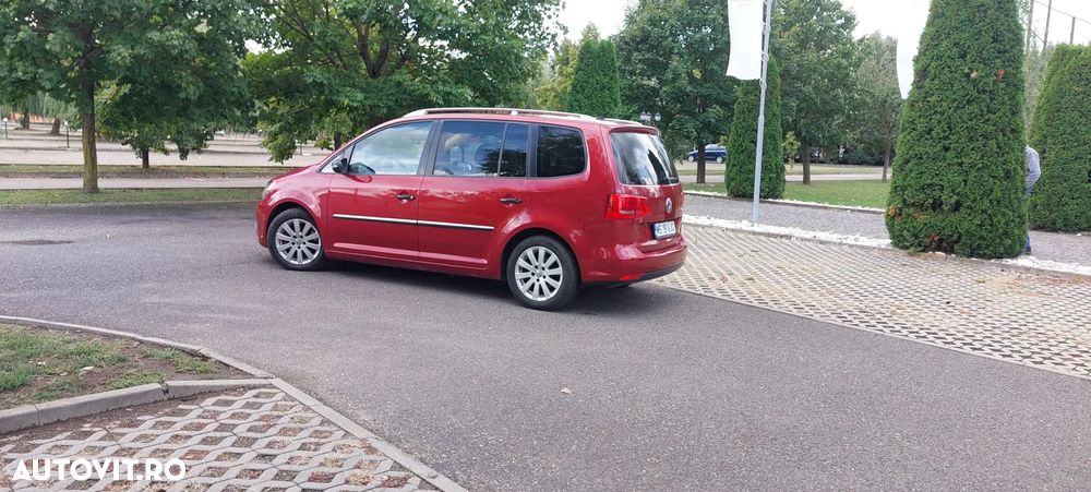 Volkswagen Touran 2.0 TDI DPF DSG Highline - 19