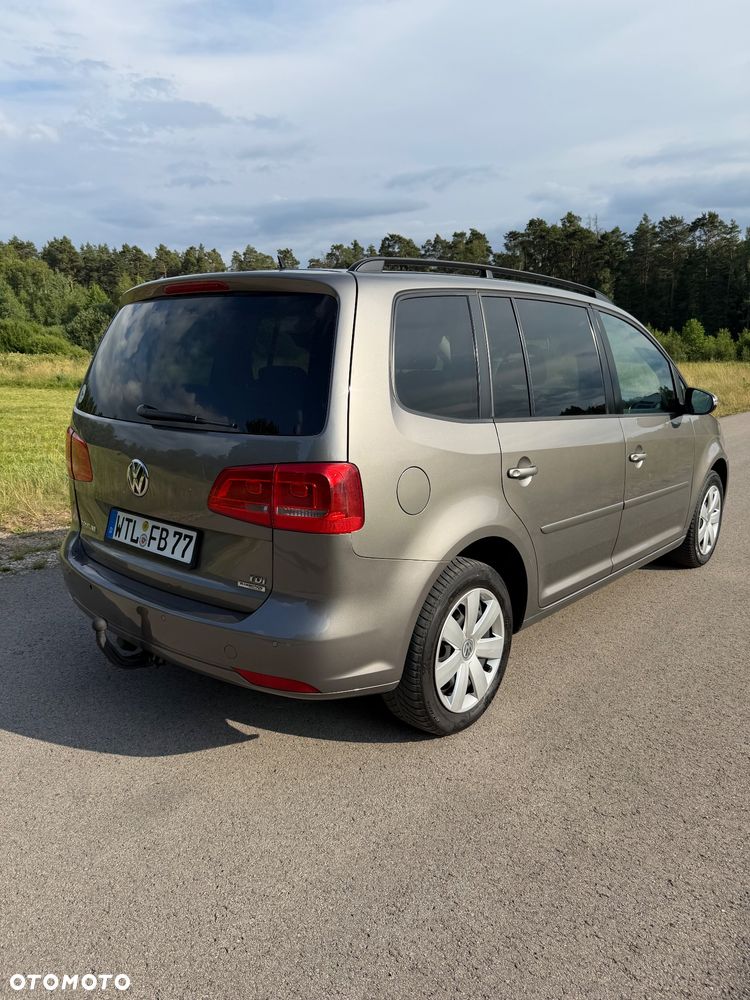 Volkswagen Touran 1.6 TDI DPF BlueMotion Technology STYLE - 6