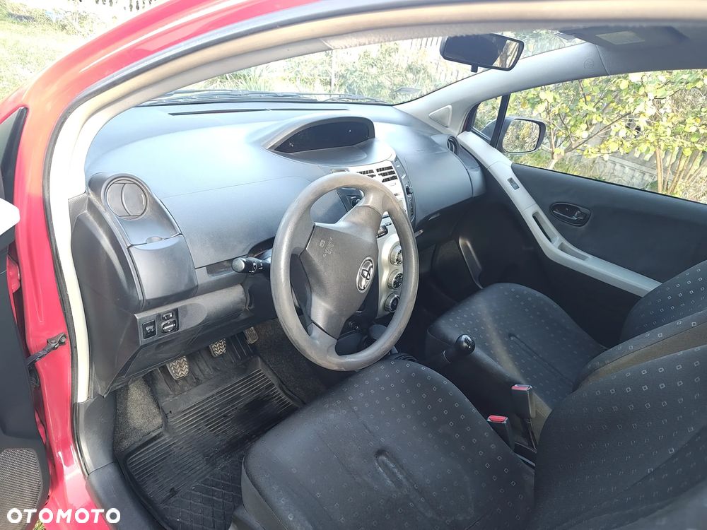 Toyota Yaris 1.0 Luna A/C - 7