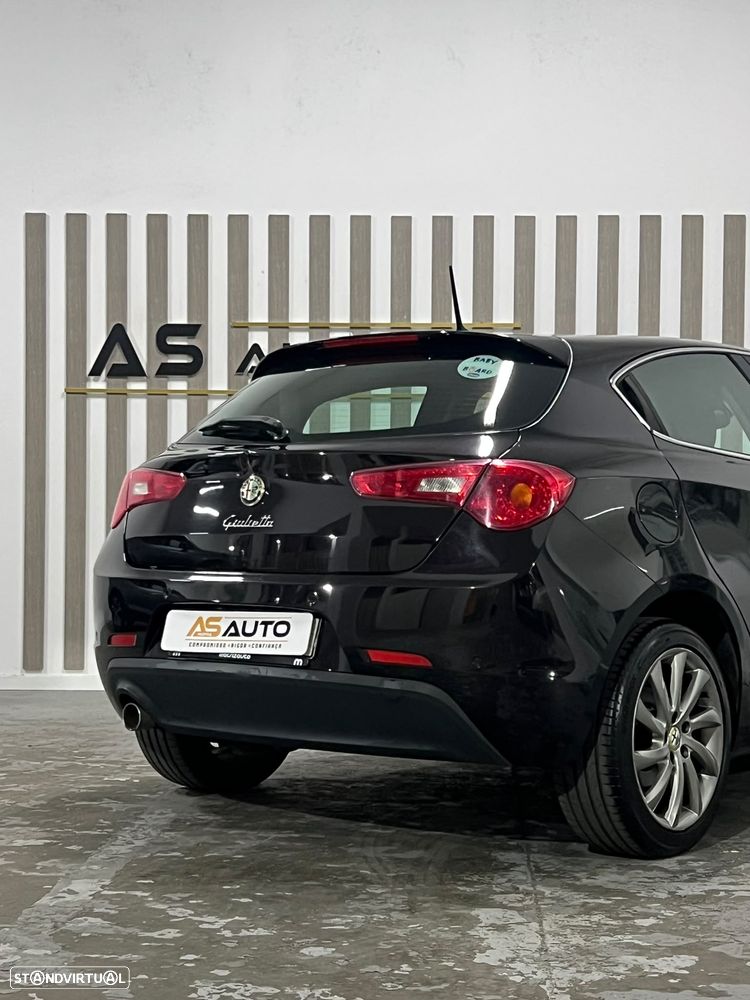 Alfa Romeo Giulietta 1.6 JTDm Exclusive - 16