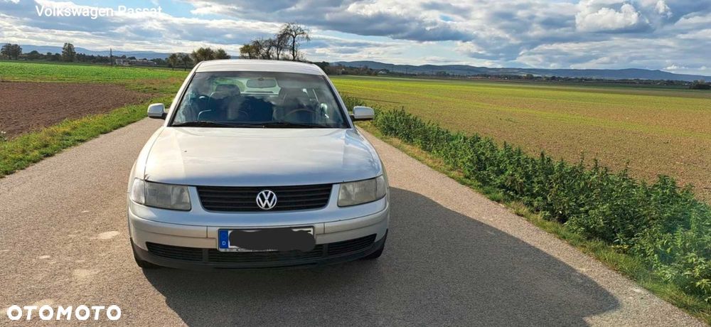 Volkswagen Passat - 3