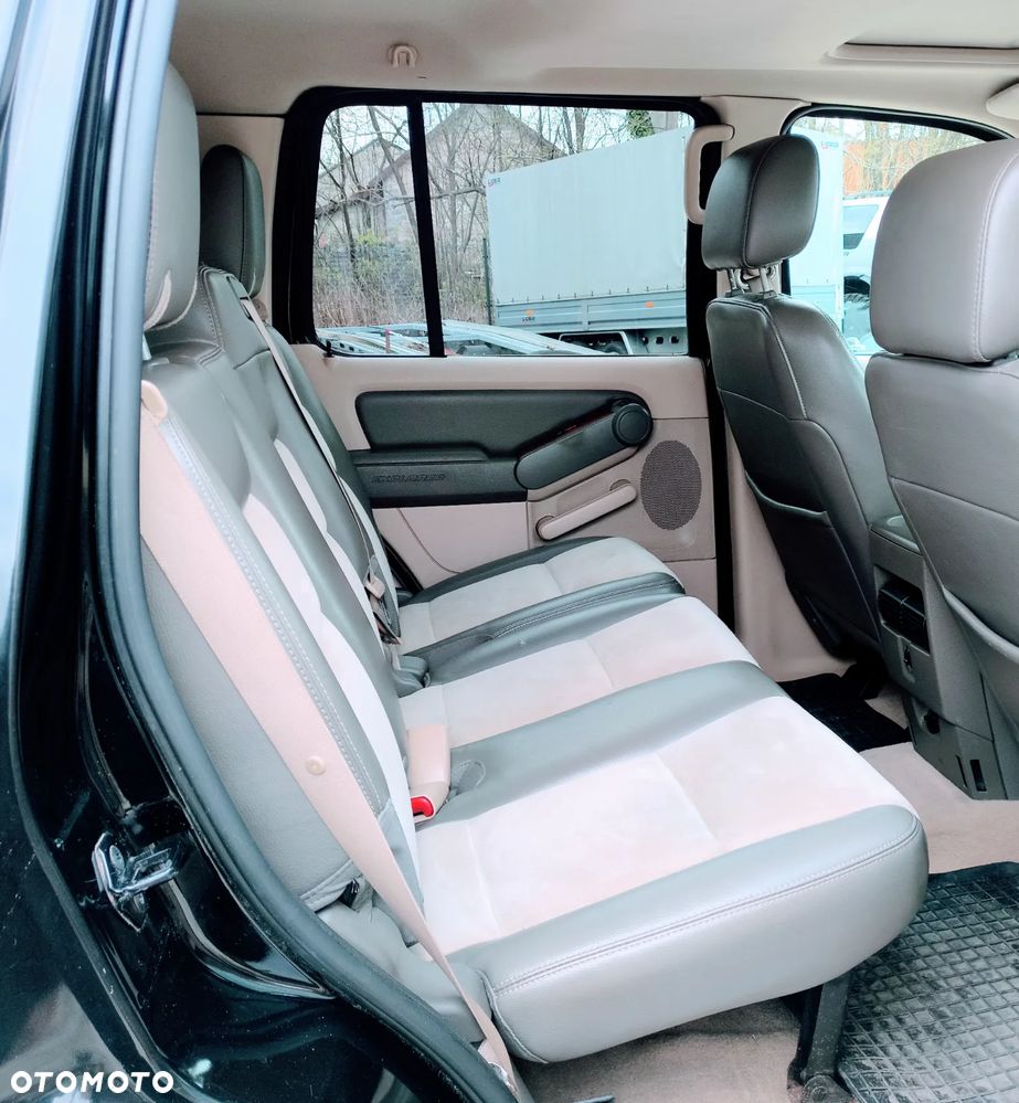 Ford Explorer 4.0 4WD - 17