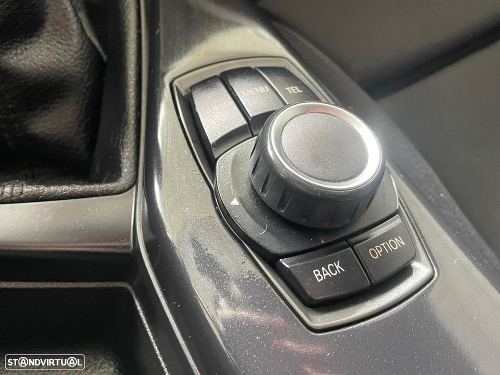 BMW 118 d Line Sport - 16