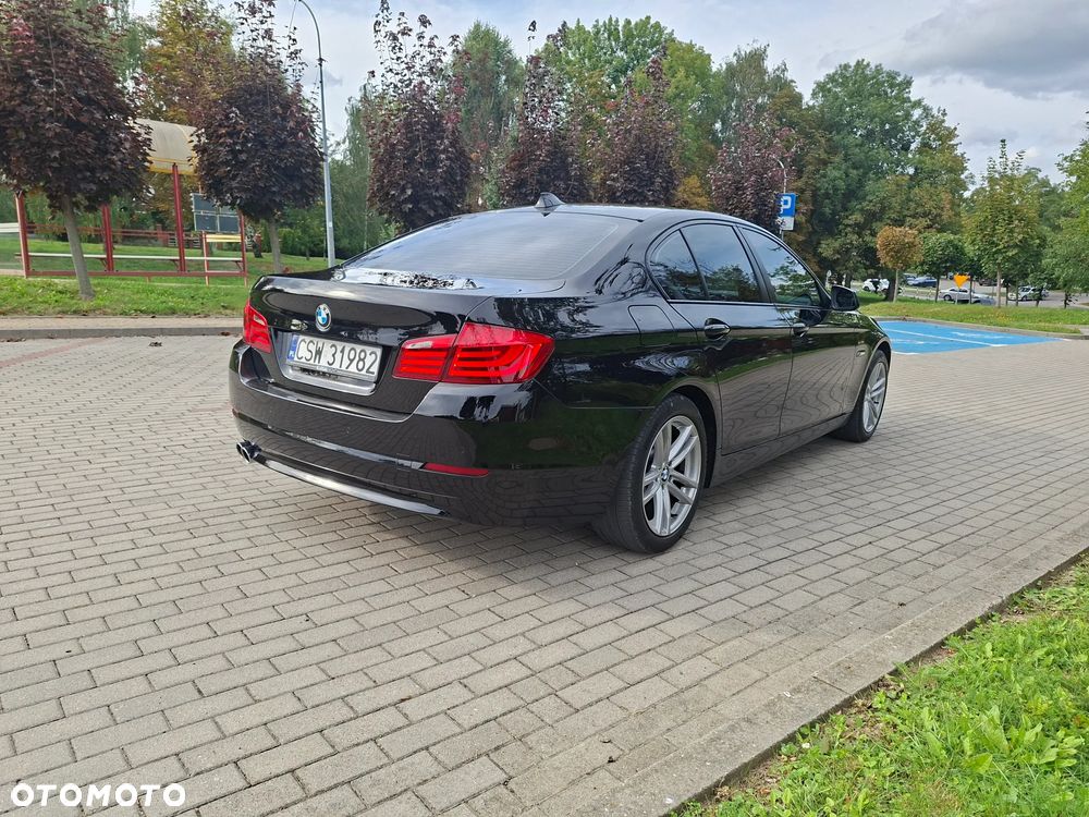 BMW Seria 5 2010 photo 4