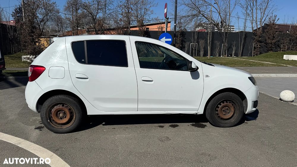 Dacia Sandero 1.5 90CP Laureate - 3
