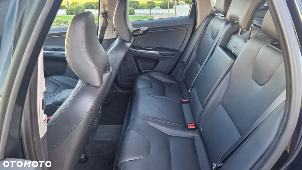 Volvo XC 60 D3 Summum - 12