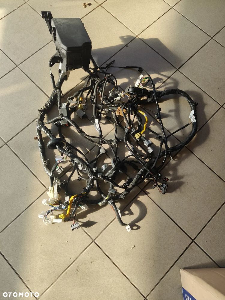 Suzuki Vitara 2019 wiazka instalacja komory silnika EUROPA - 1