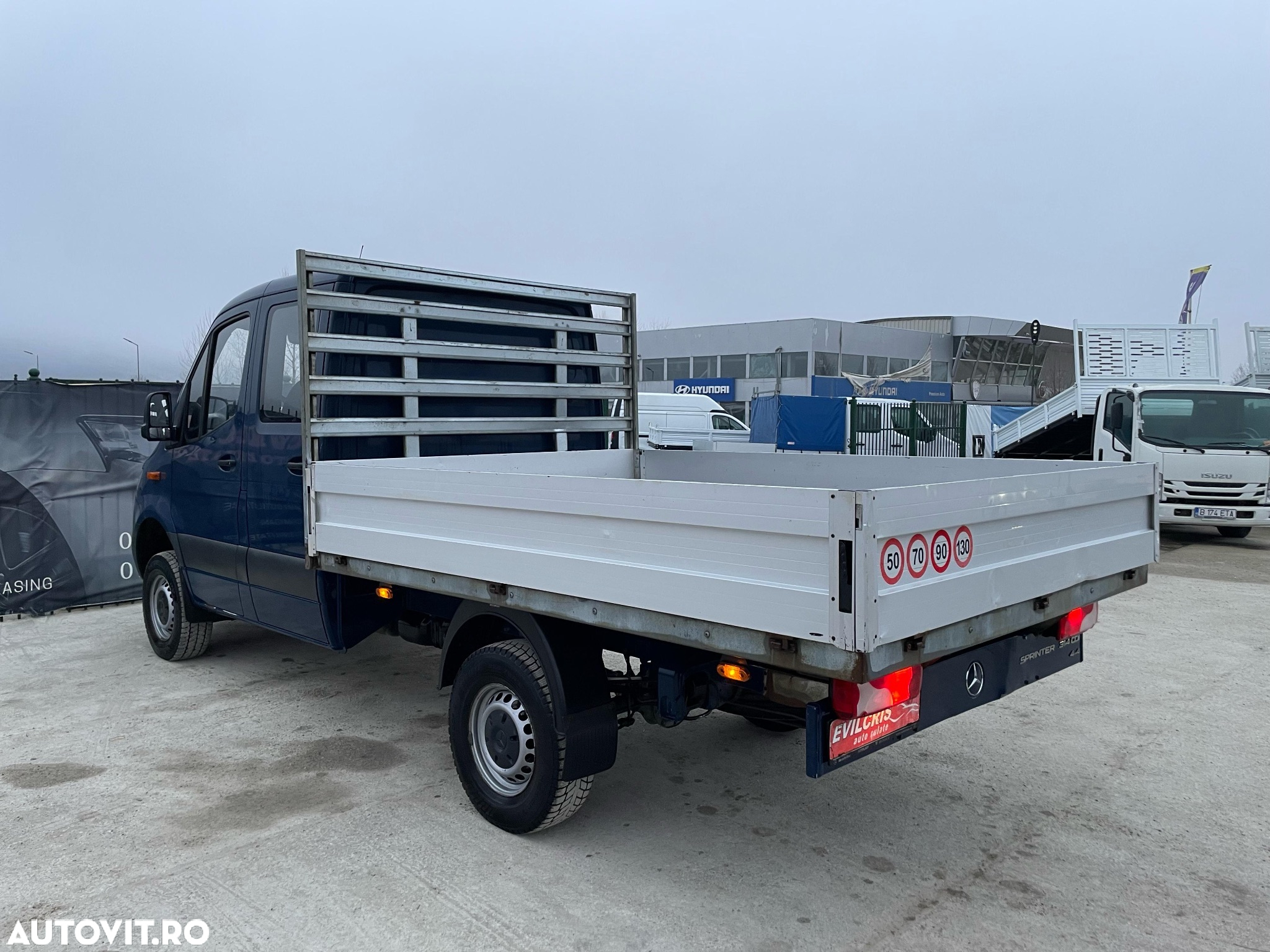 Mercedes-Benz Sprinter 4x4 DOKA - 11