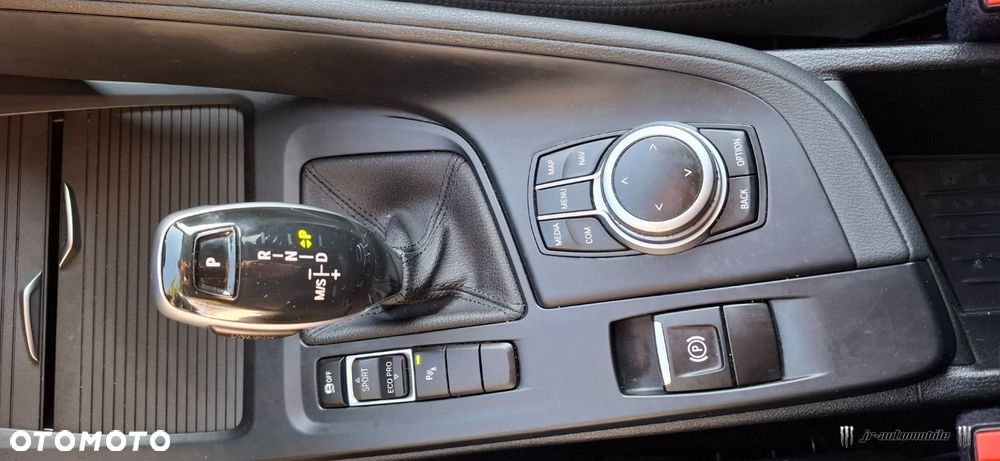 BMW X1 sDrive18d Advantage - 12