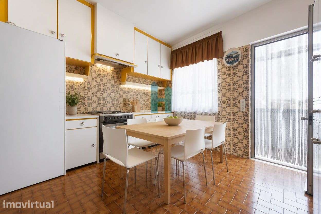 Moradia V2 com garagem e terraço, Parchal - Grande imagem: 4/29