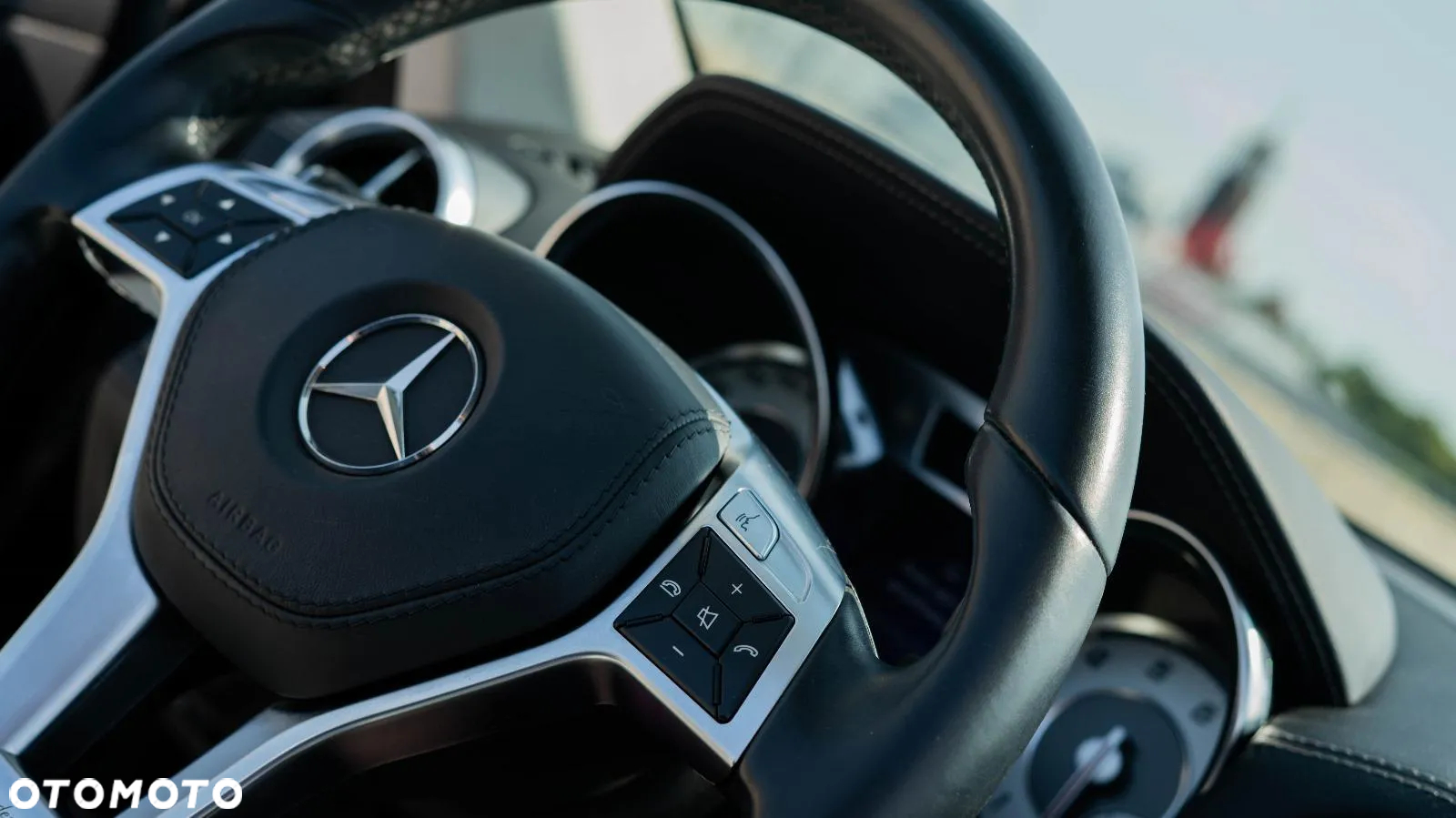 Mercedes-Benz SL 500 7G-TRONIC - 16