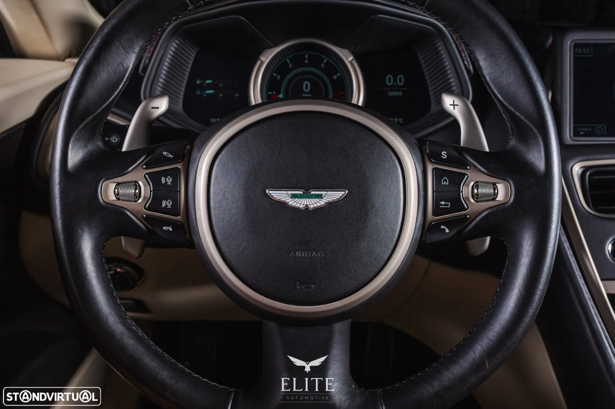 Aston Martin DB11 Coupé V12 Launch Edition - 23