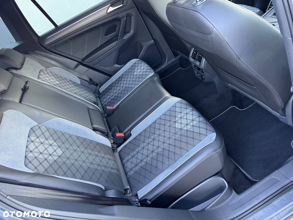 Volkswagen Tiguan 1.4 eHybrid OPF DSG R-Line - 22