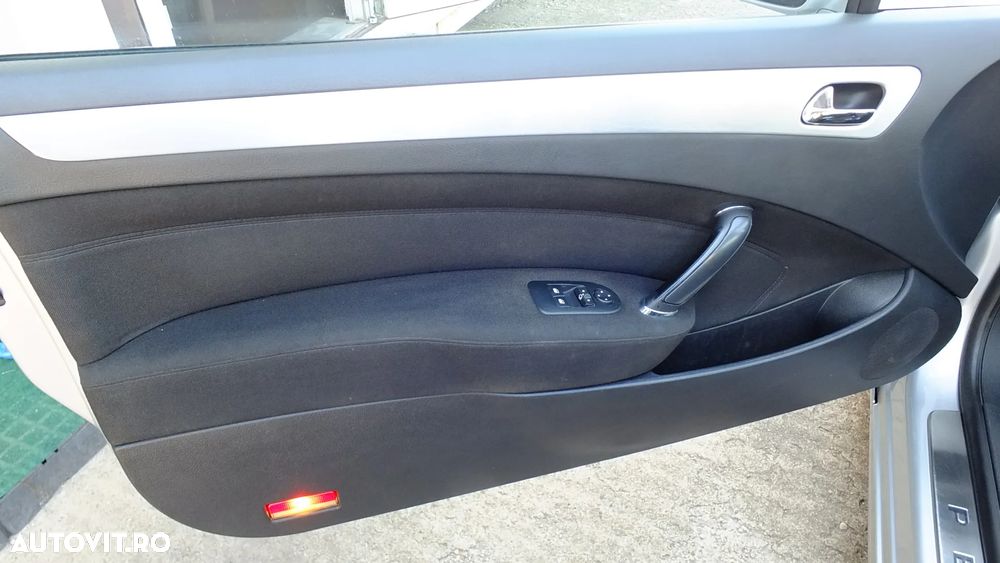 Peugeot 407 Coupe HDi FAP 135 Sport - 16