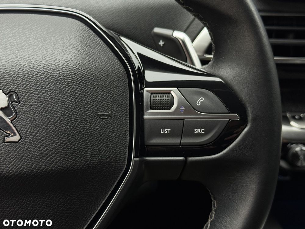 Peugeot 3008 1.6 PureTech Hybrid PHEV Allure S&S EAT8 - 26
