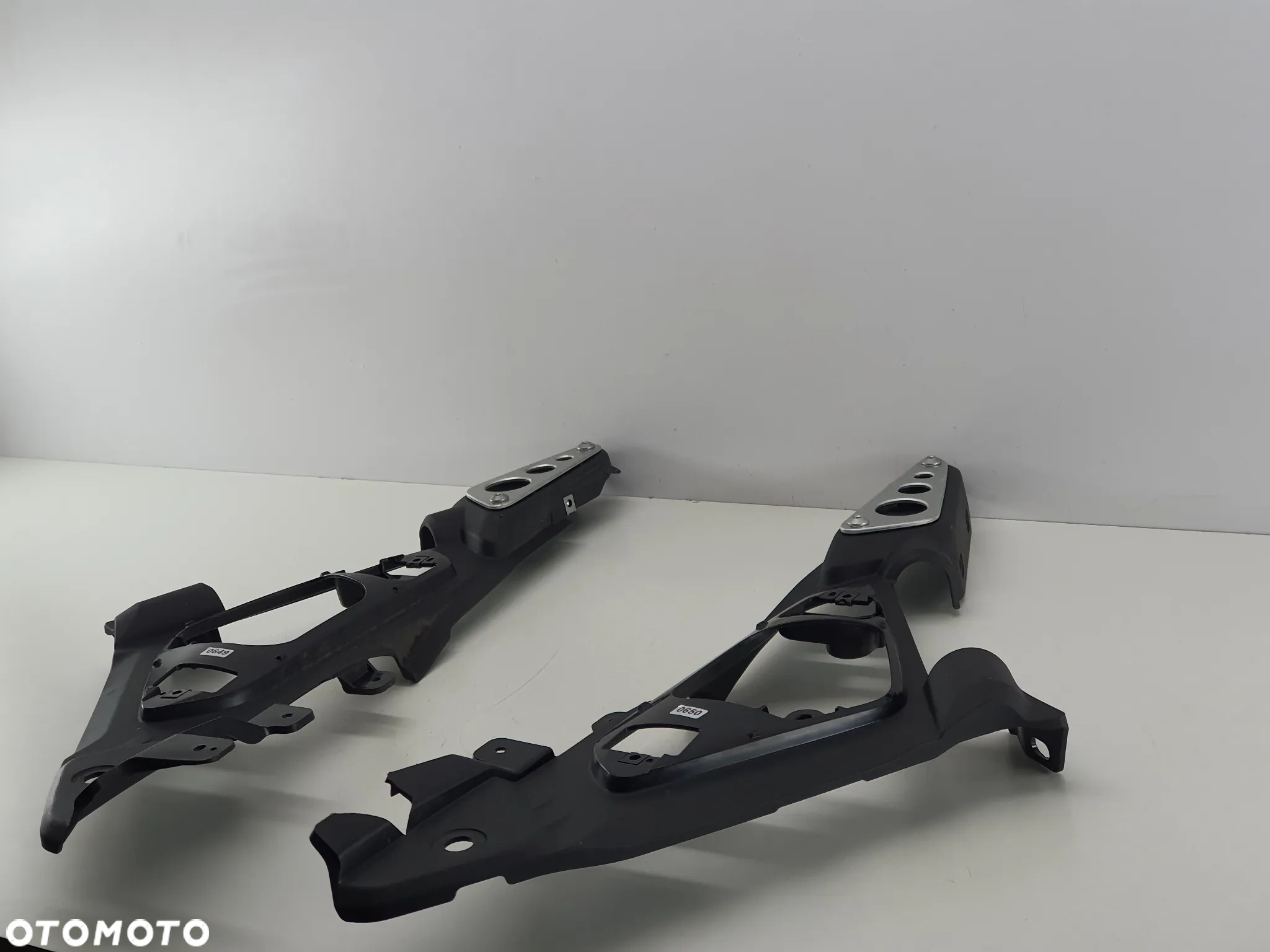 BOCZEK OSLONA WYPELNIENIE YAMAHA XSR 125 YZF MT - 4