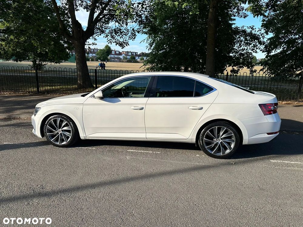Skoda Superb 2.0 TDI L&K - 2