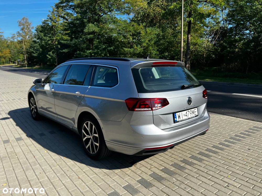 Volkswagen Passat - 4