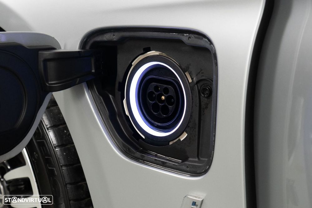 BMW 330 e iPerformance Line Luxury - 14