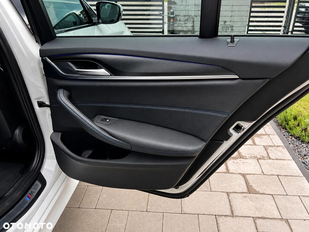 BMW Seria 5 520d xDrive MHEV M Sport sport - 24