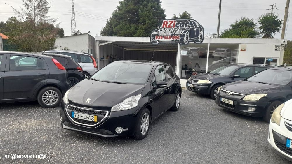 Peugeot 208 1.4 HDi Active - 1