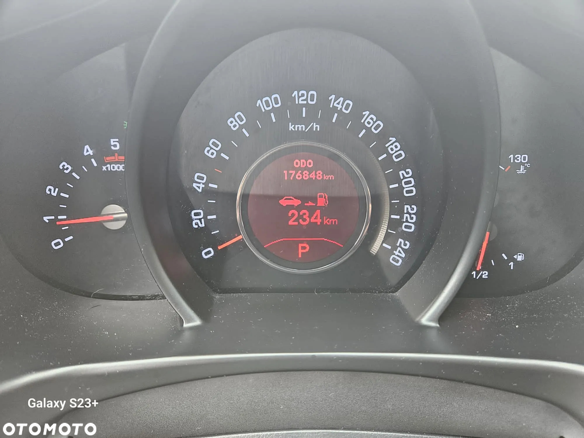 Kia Sportage 2.0 CRDI XL - 10
