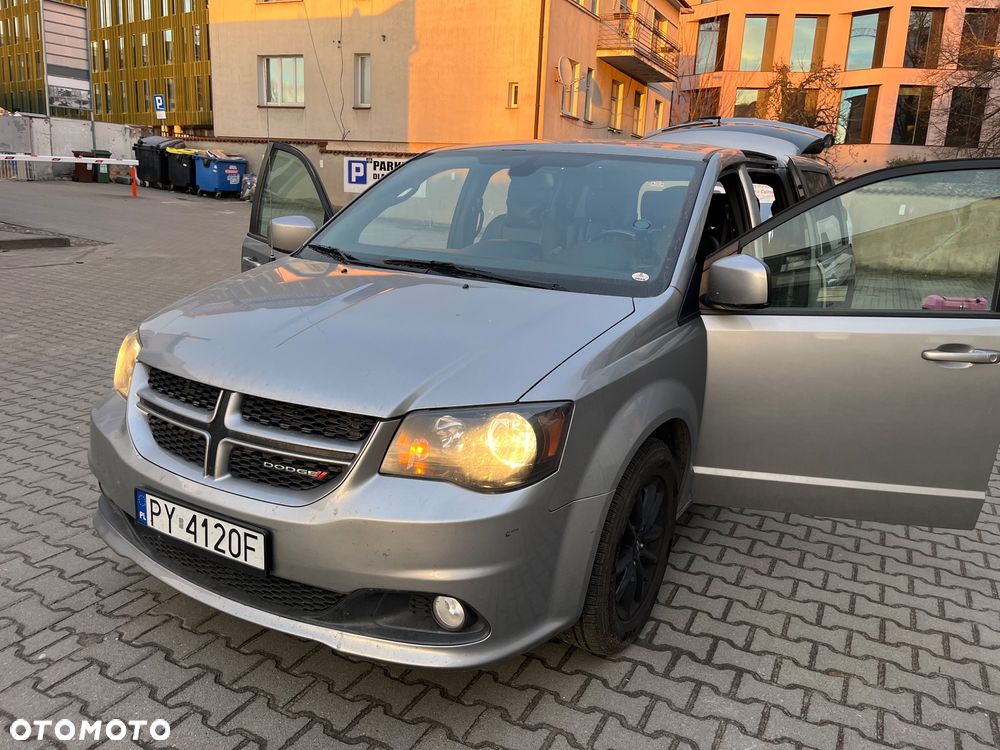Dodge Grand Caravan 3.6 R/T - 1