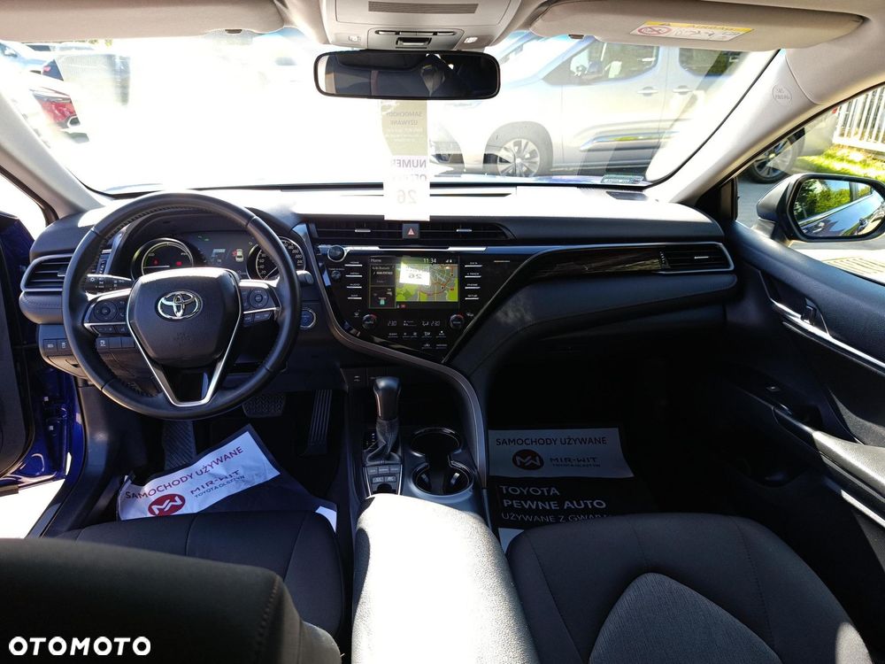Toyota Camry 2.5 Hybrid Prestige CVT - 24