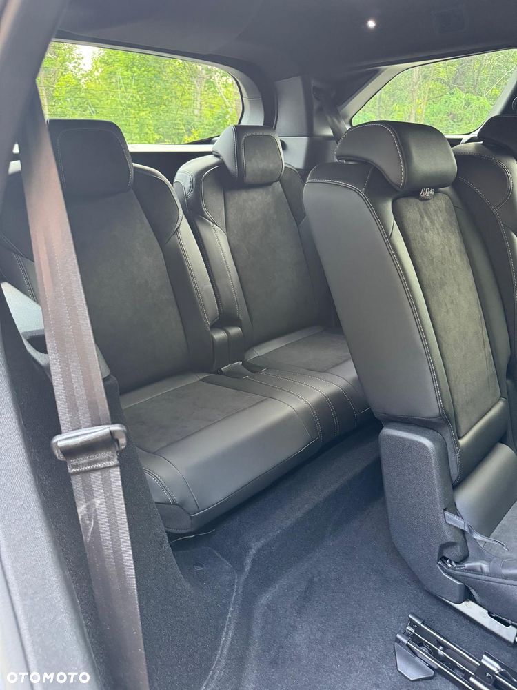 Peugeot 5008 1.2 PureTech mHEV Allure Pack S&S e-DCS6 - 12