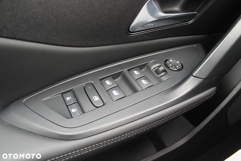 Peugeot 308 1.2 PureTech Allure S&S EAT8 - 14
