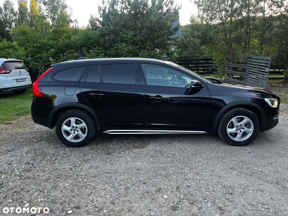 Volvo V60 D3 Drive-E Dynamic Edition (Momentum) - 6