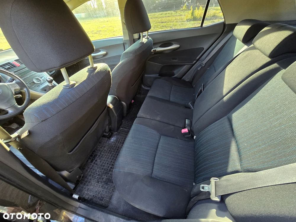 Toyota Auris 2.0 D-4D - 8