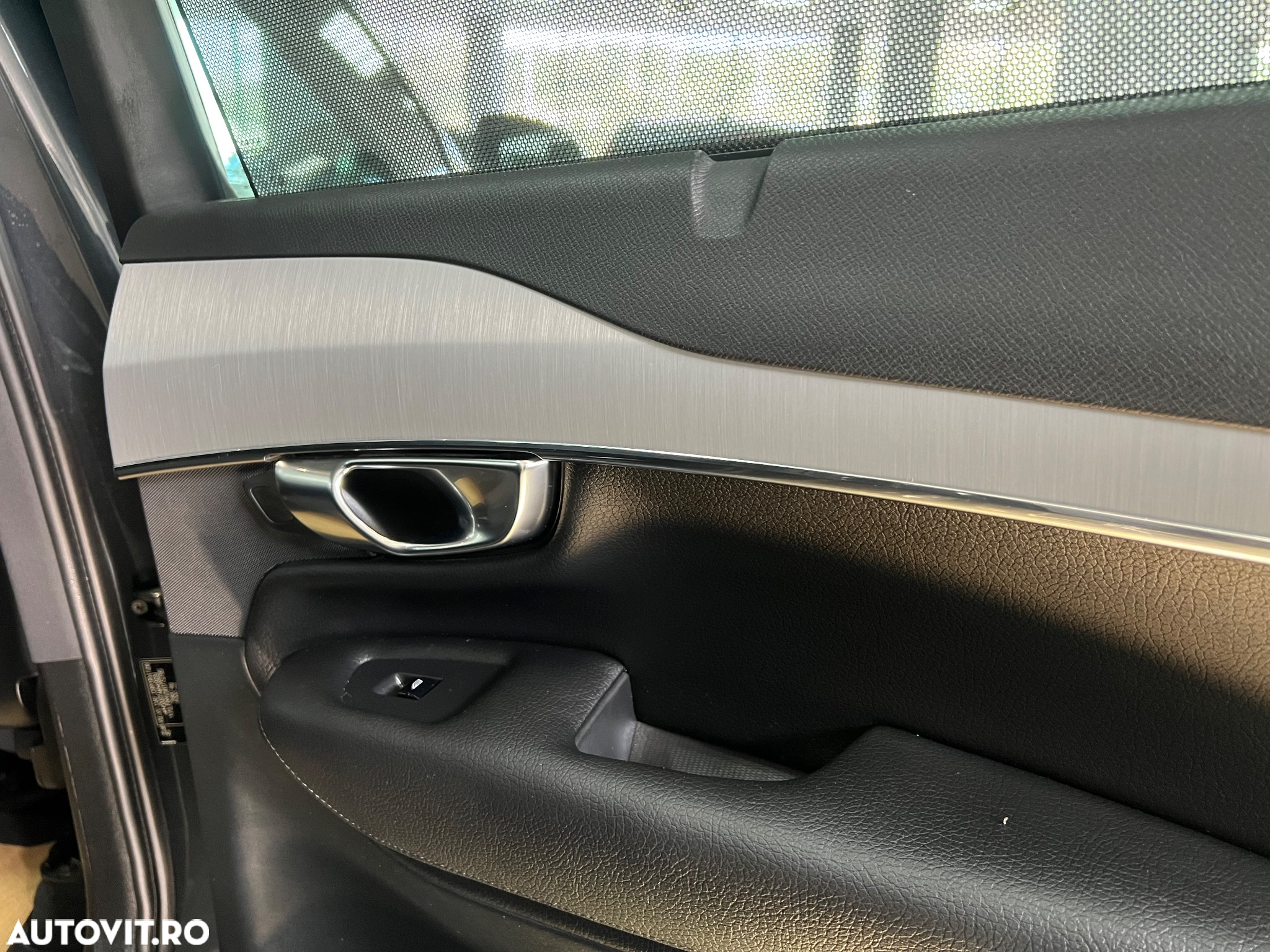 Volvo XC 90 T8 AWD Recharge Geartronic Inscription Edition - 17
