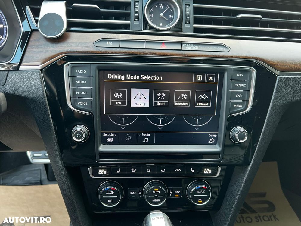 Volkswagen Passat Alltrack 2.0 TDI DSG 4Motion - 35