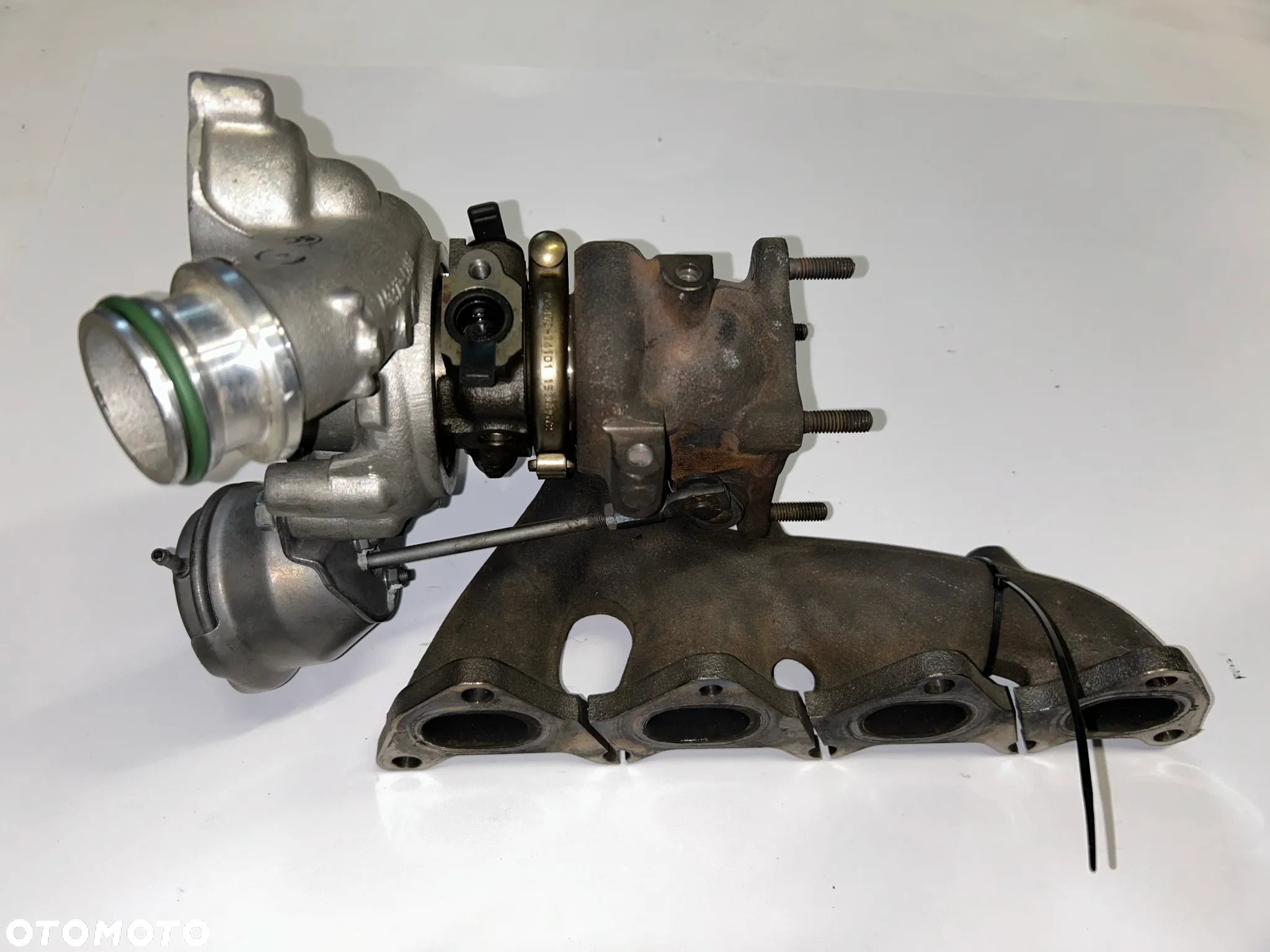 Audi Seat 1.4TSi turbina 03C145702L 03C145701R 03C145702A 4937301005 03C145702C - 3