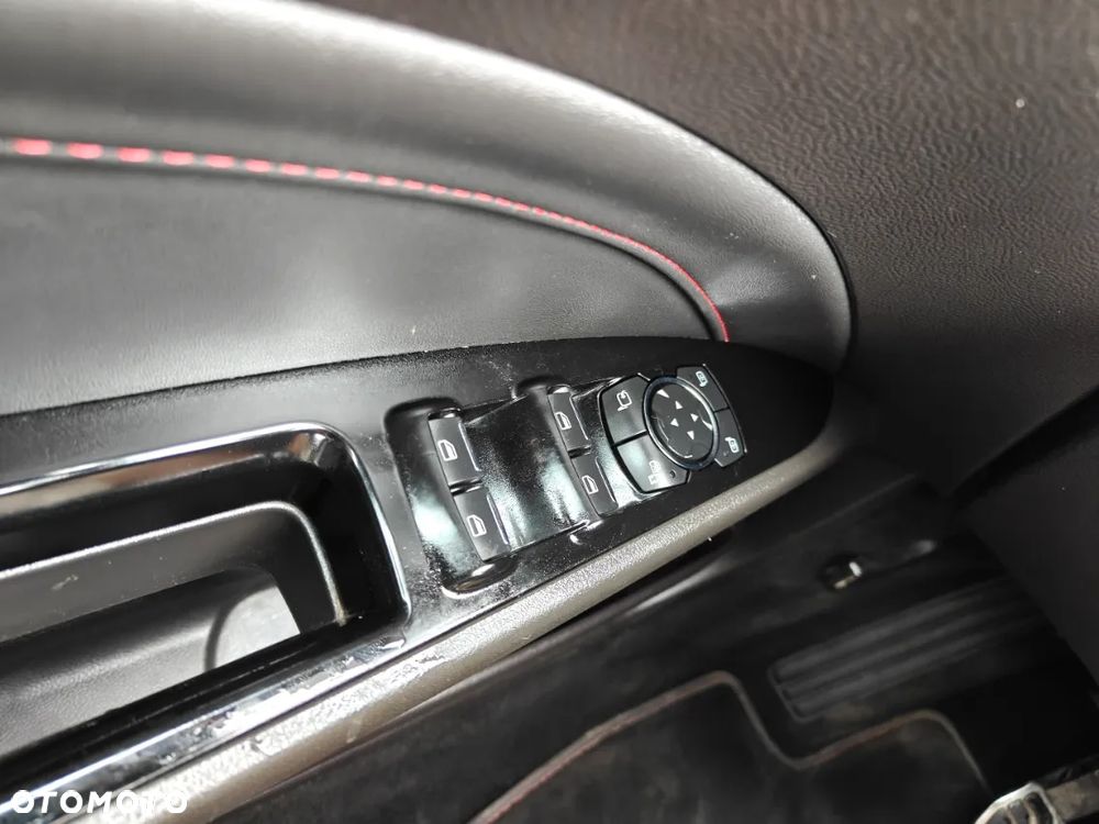 Ford Mondeo 1.5 EcoBoost ST-Line X - 18