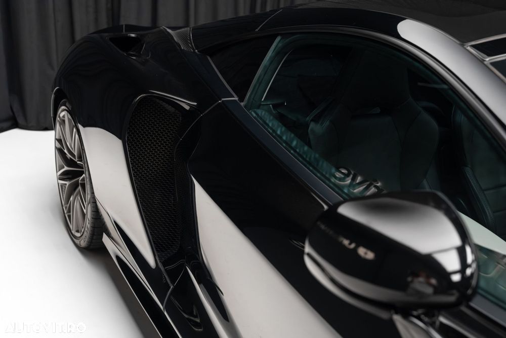 McLaren GT - 5