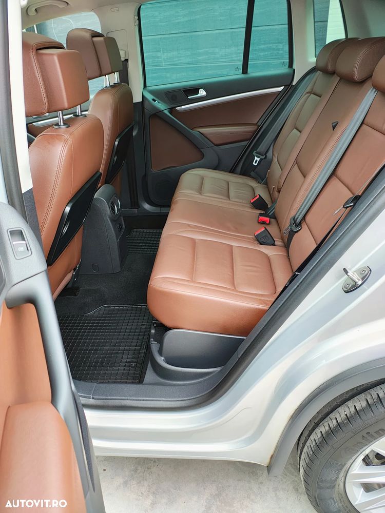 Volkswagen Tiguan 2.0 TDI DPF BlueMotion Technology Exclusive - 27