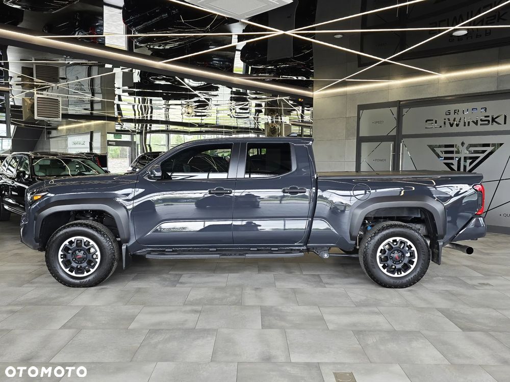 Toyota Tacoma - 5
