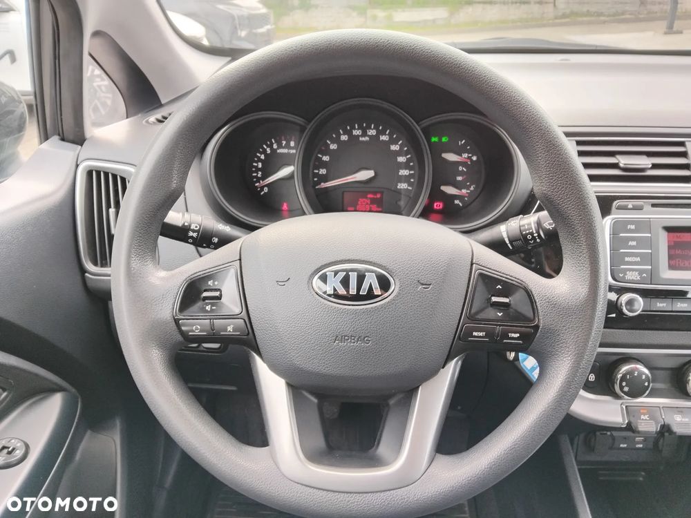 Kia Rio 1.2 M - 7