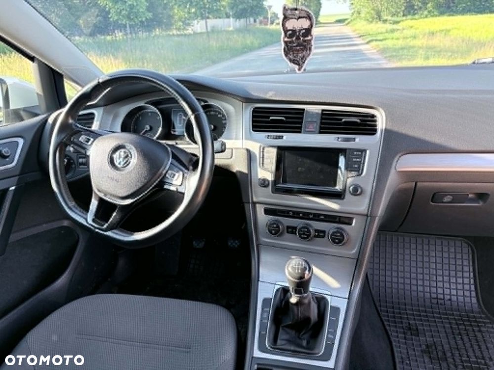 Volkswagen Golf 1.6 TDI Comfortline - 10