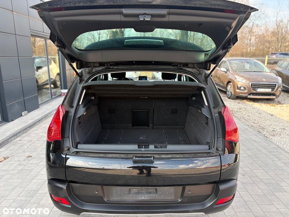 Peugeot 3008 Hybrid4 - 13