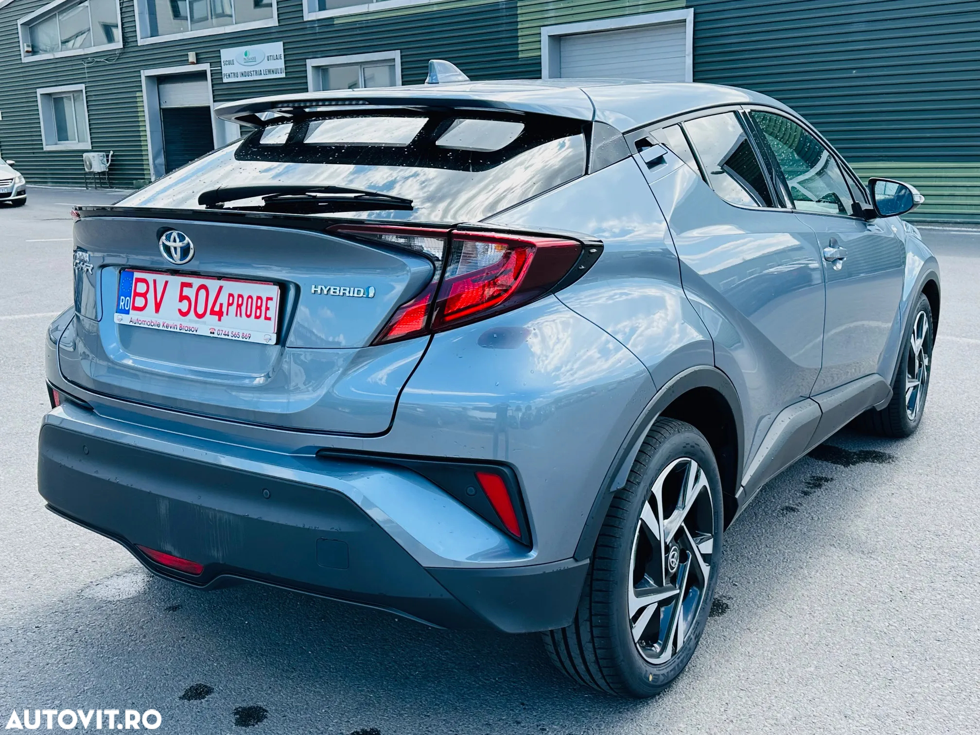 Toyota C-HR - 4