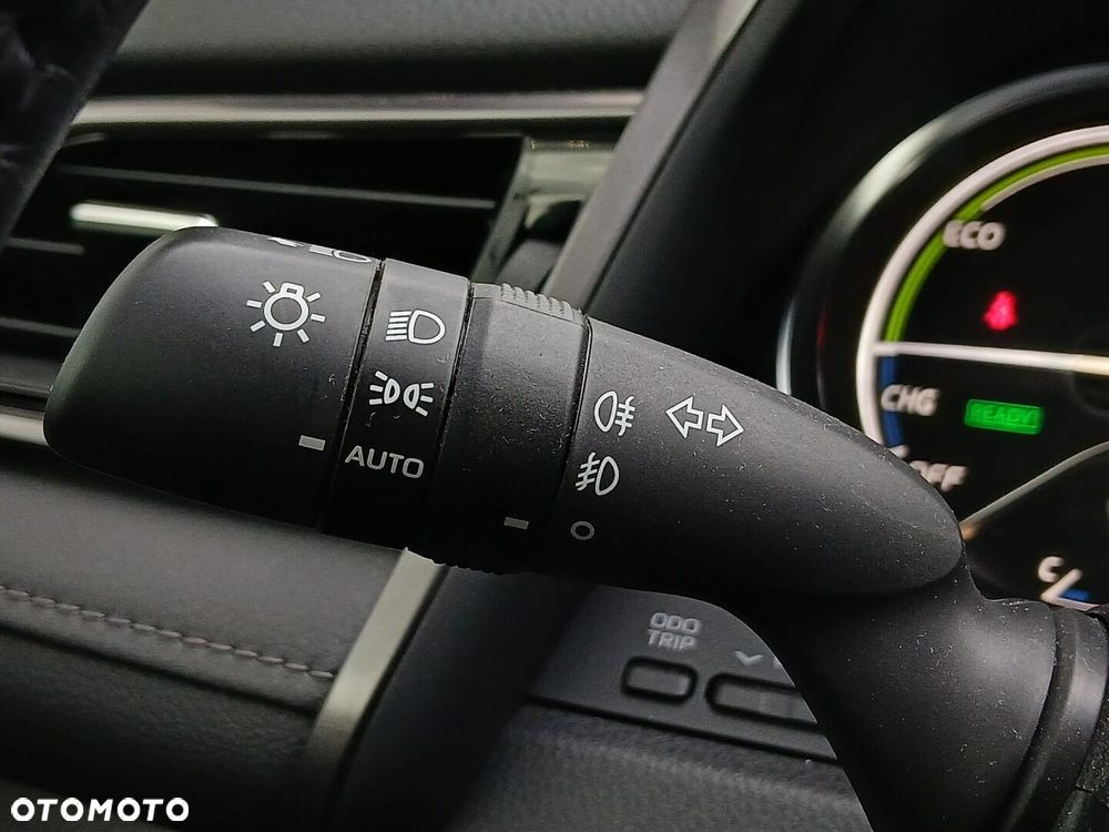 Toyota Camry - 34