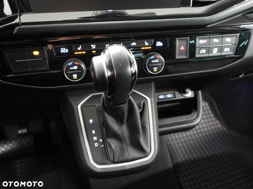 Volkswagen Multivan 2.0 TDI L1 DSG - 32