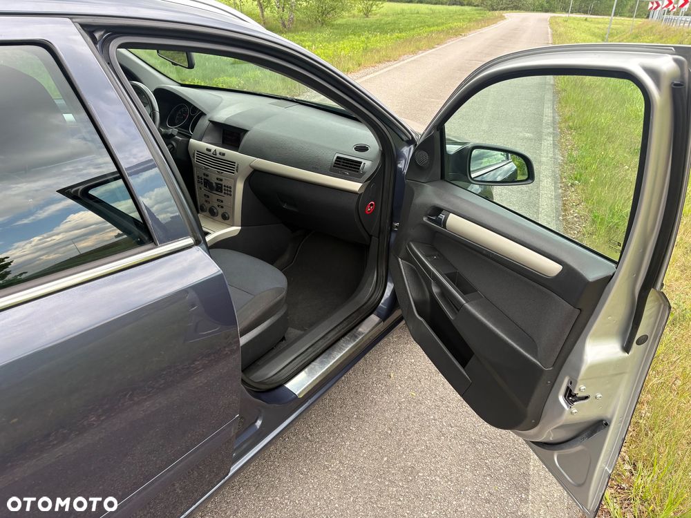 Opel Astra 1.6 Color Edition - 29