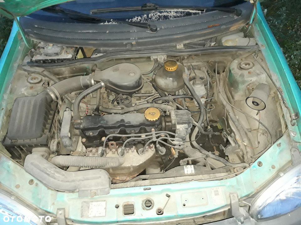 Części  Opel Corsa B 95r 1.2 33kW  Zielona - 6