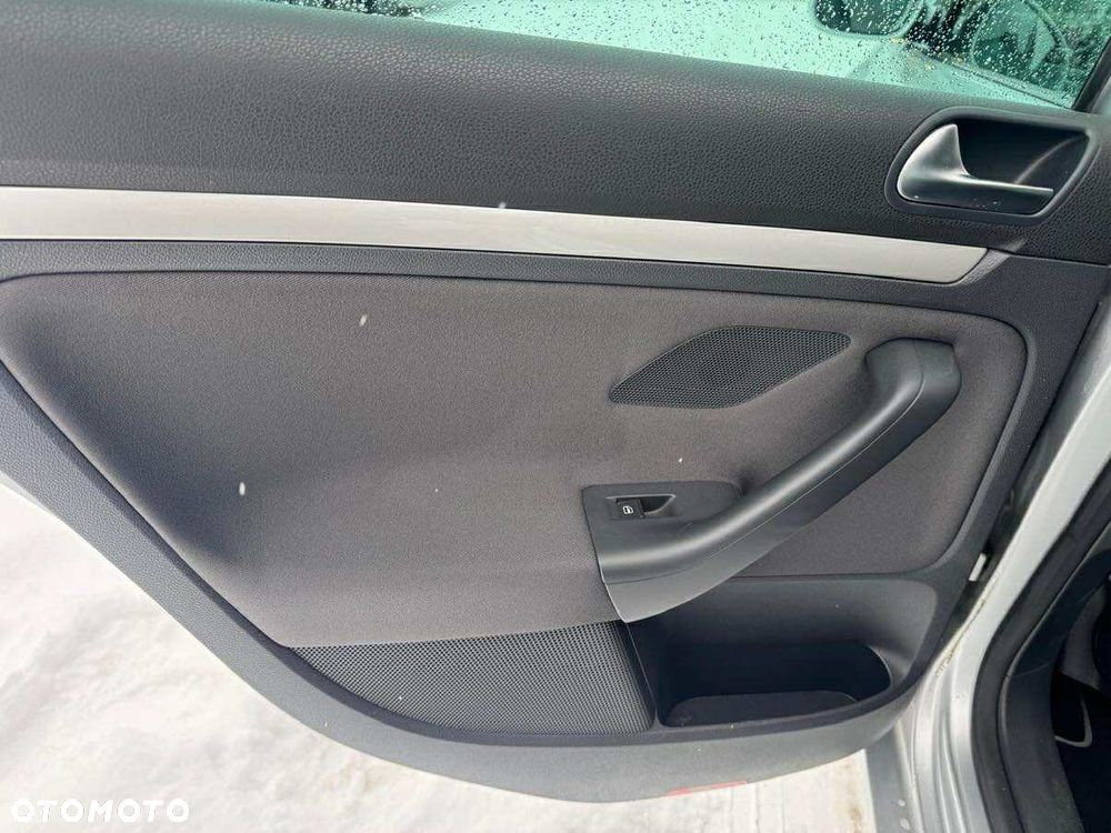 Volkswagen Golf 1.9 TDI United - 13