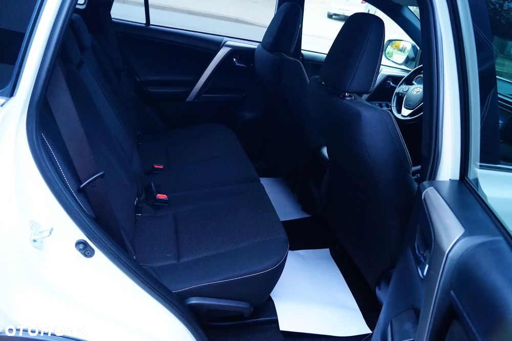 Toyota RAV4 2.0 D-4D Prestige 4x2 - 18