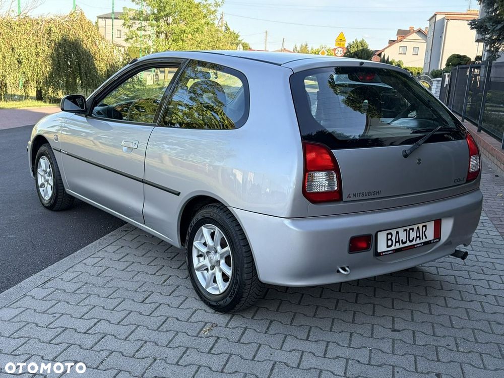 Mitsubishi Colt - 6